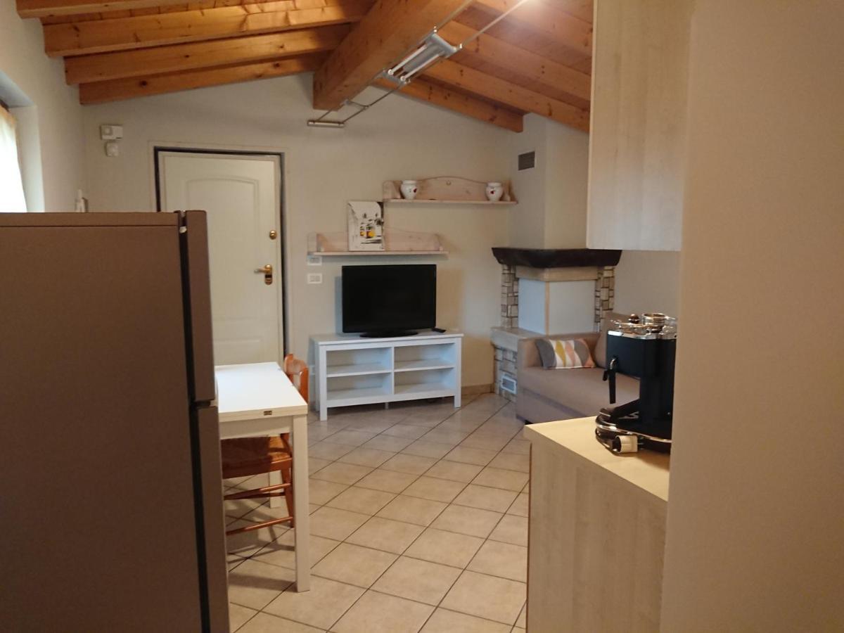 Apartamento Il Carpino Bianco Bilocale Puegnago sul Garda Exterior foto